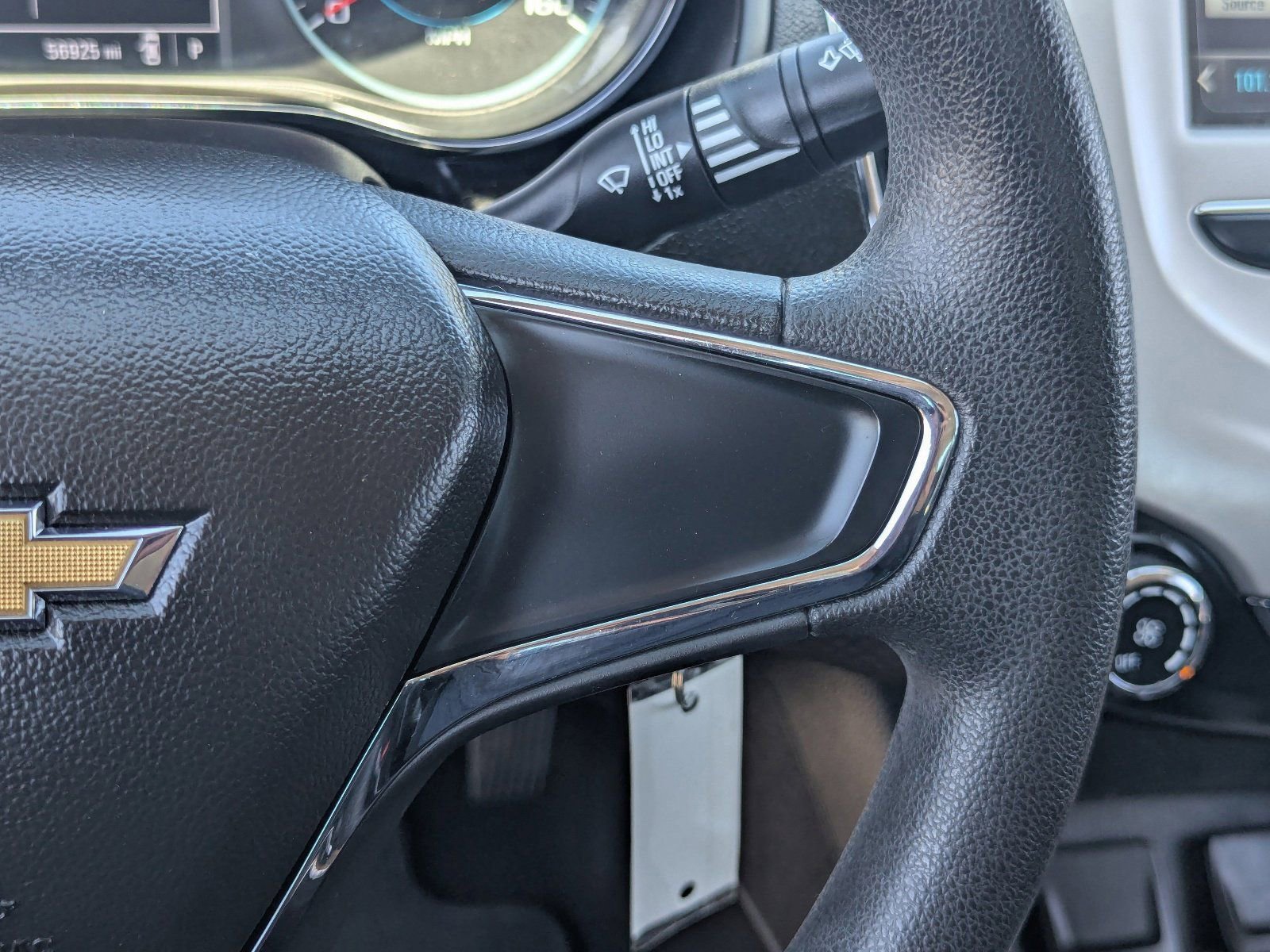 Used 2018 Chevrolet Cruze LS FWD image 22