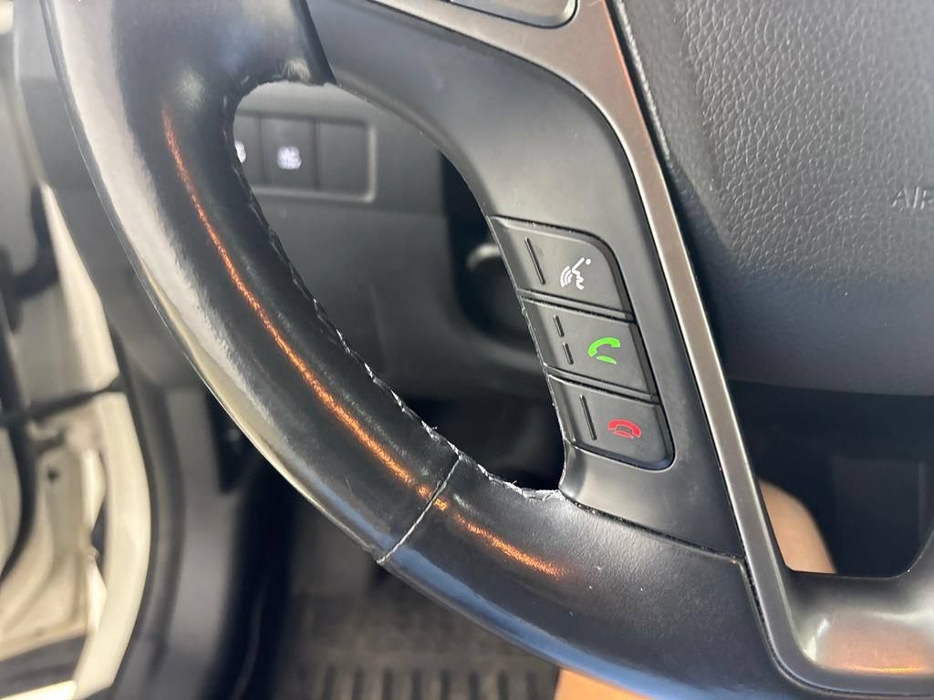 Used 2019 Hyundai Santa Fe XL FWD image 30