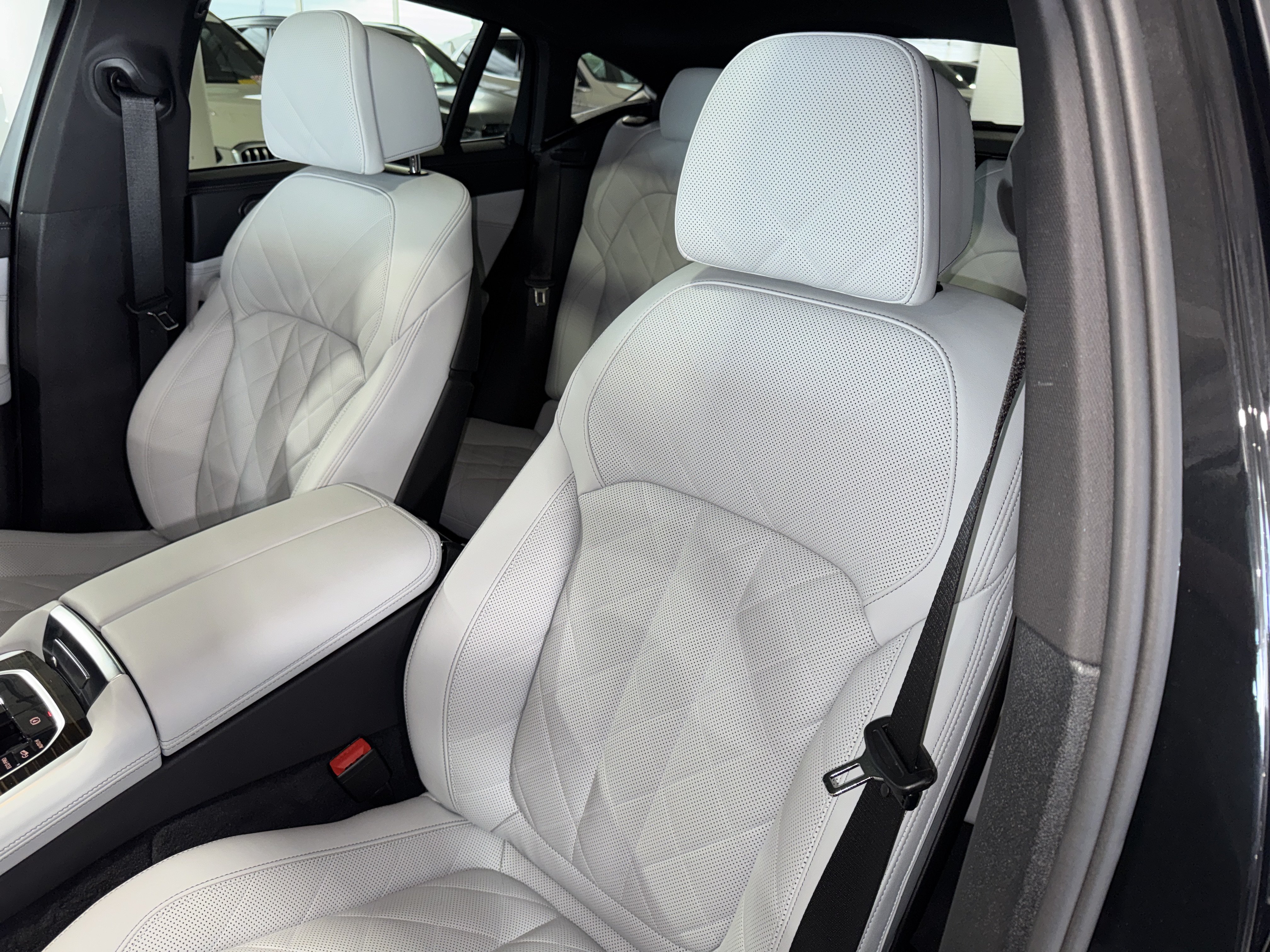 Certified 2026 BMW X6 xDrive40i AWD/4WD image 33