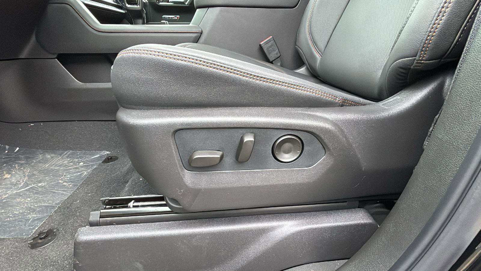 New 2026 GMC Sierra 1500 AT4 w/ AT4 Premium Package image 24