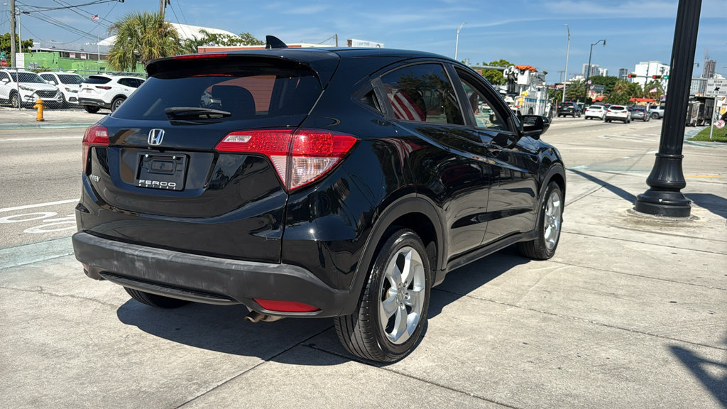 Used 2016 Honda HR-V EX image 14