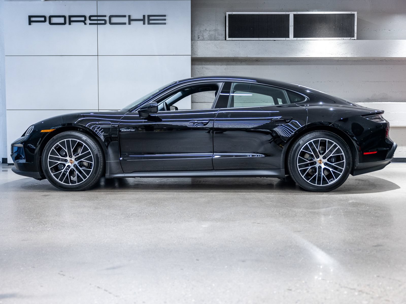 New 2026 Porsche Taycan RWD image 2