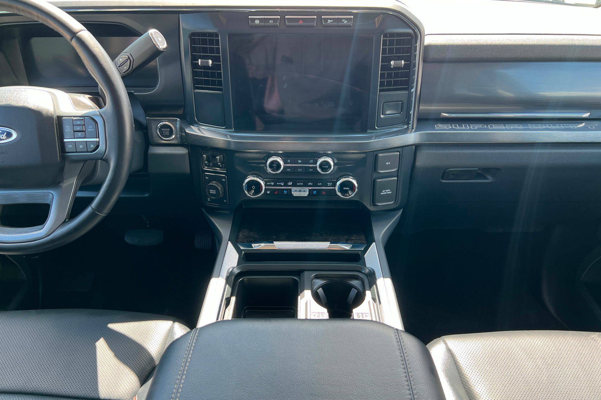 Used 2024 Ford F350 Lariat w/ Black Appearance Package AWD/4WD image 14