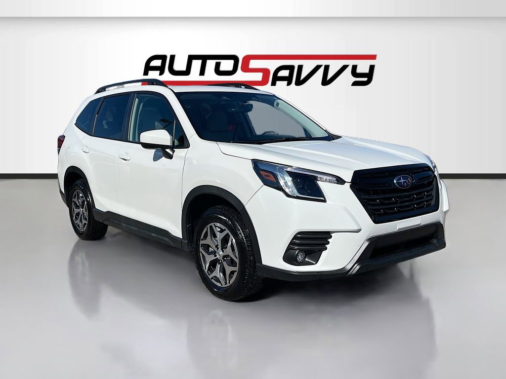 Used 2024 Subaru Forester Premium image 1