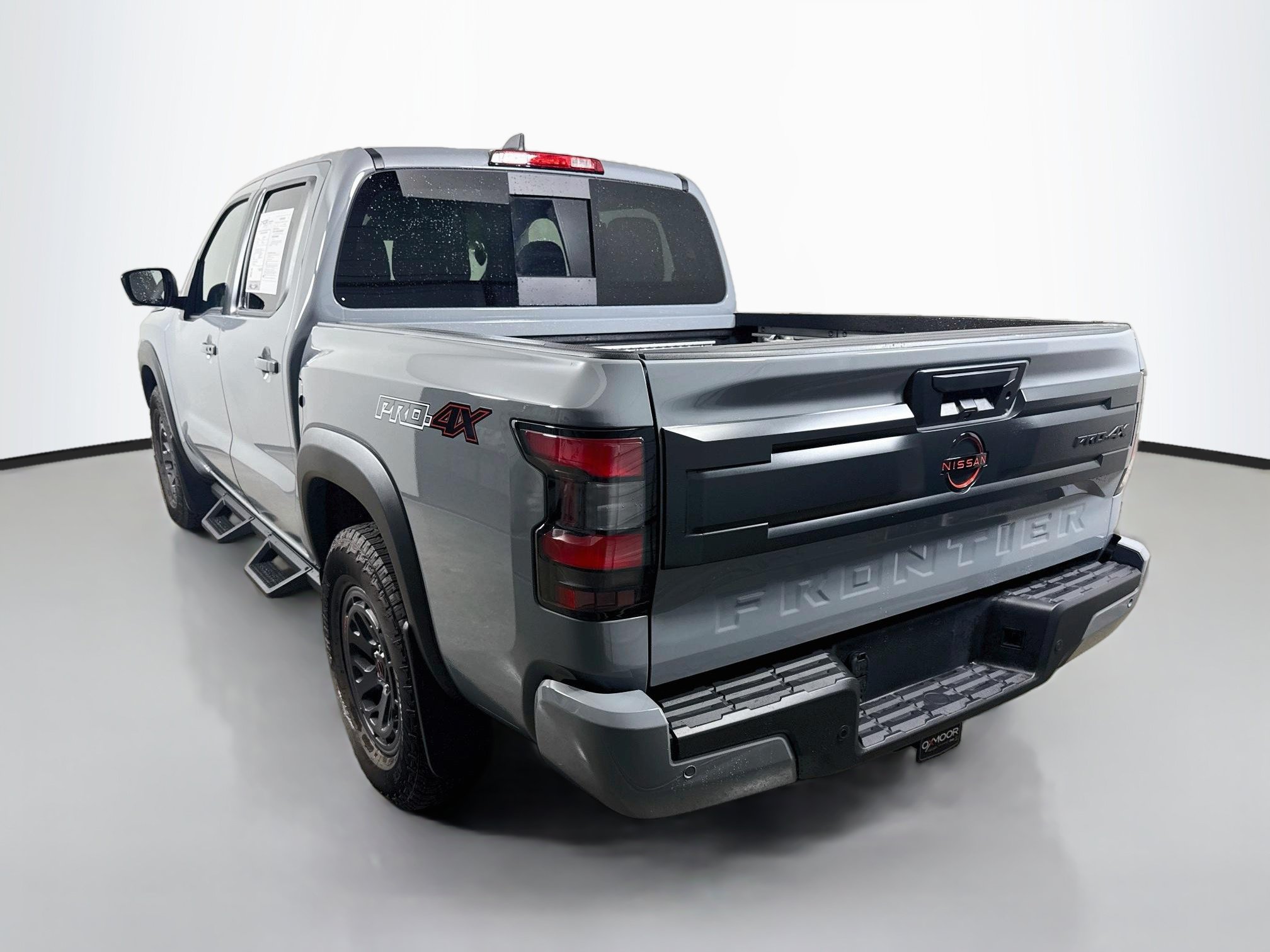 Used 2025 Nissan Frontier PRO-4X w/ Pro Convenience Package AWD/4WD image 5
