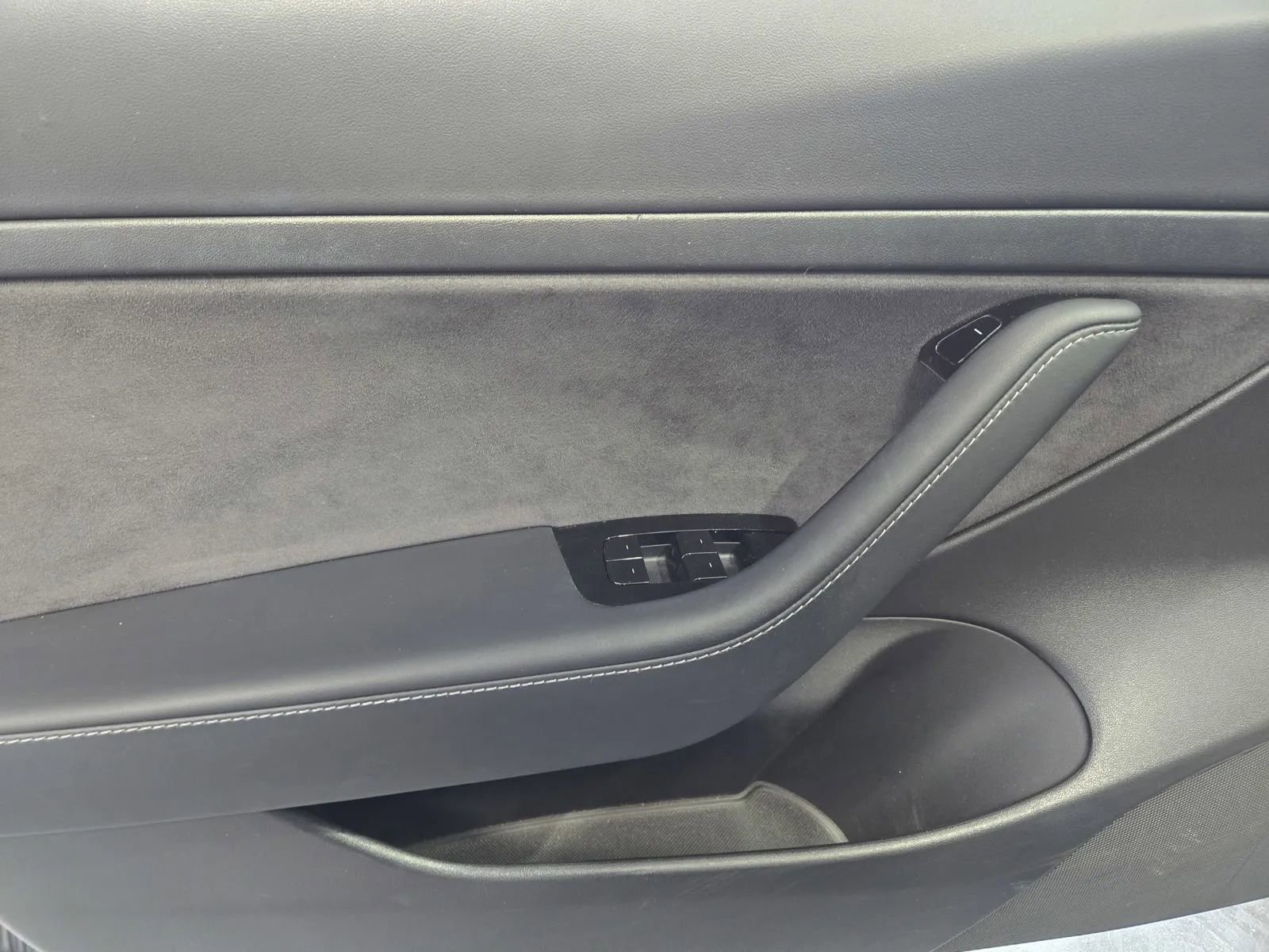 Used 2020 Tesla Model 3 Standard Range Plus image 13