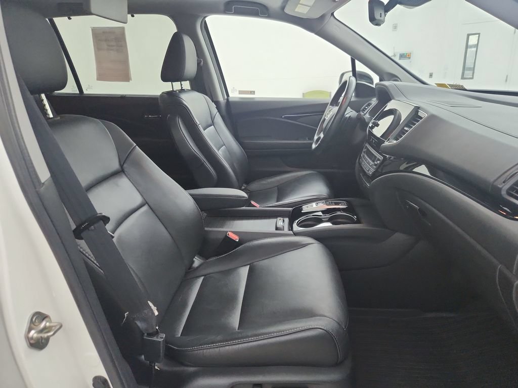 Used 2019 Honda Pilot Touring image 37