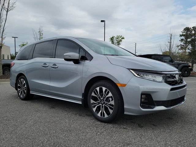 New 2026 Honda Odyssey Elite image 3