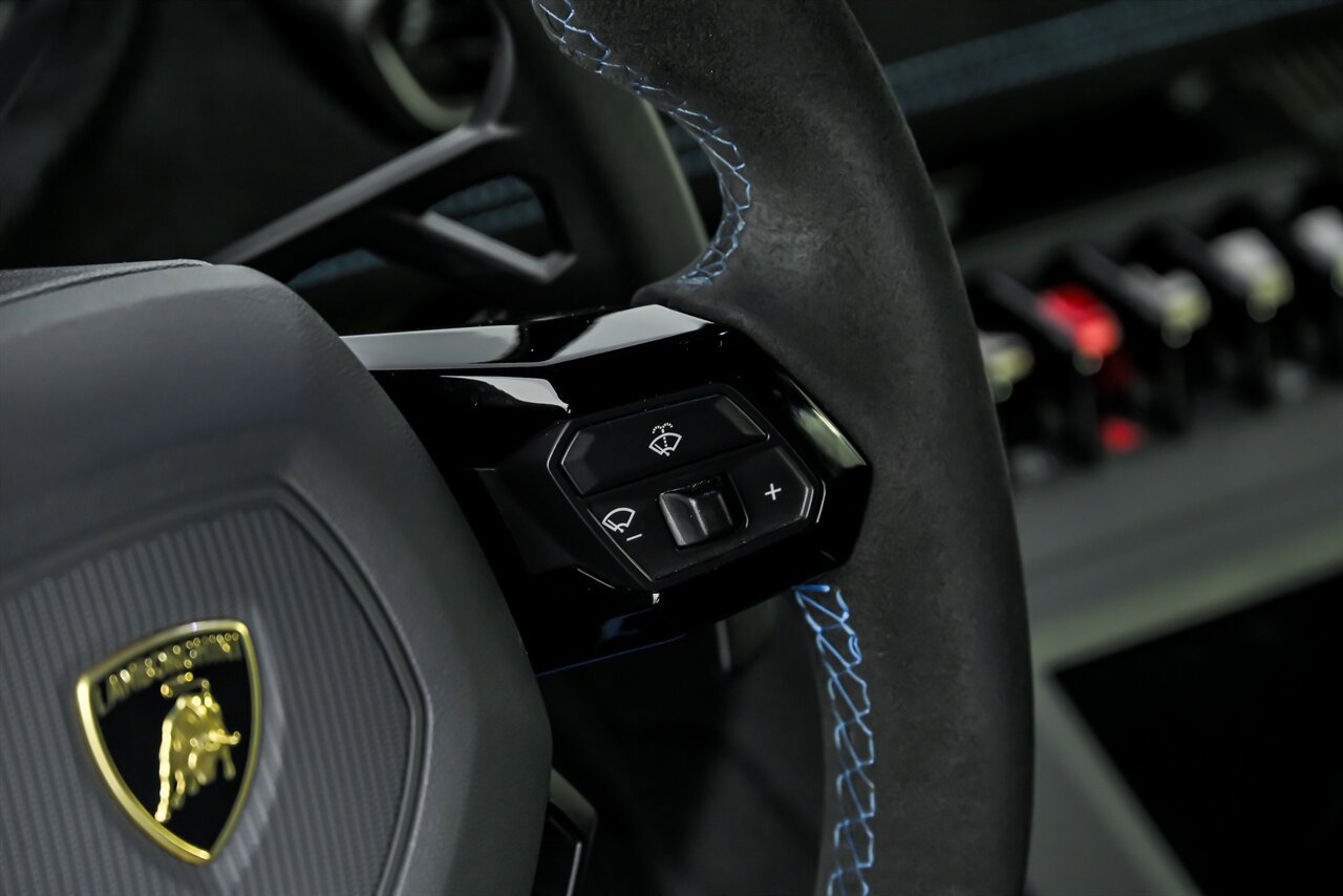 Used 2022 Lamborghini Huracan STO RWD image 24
