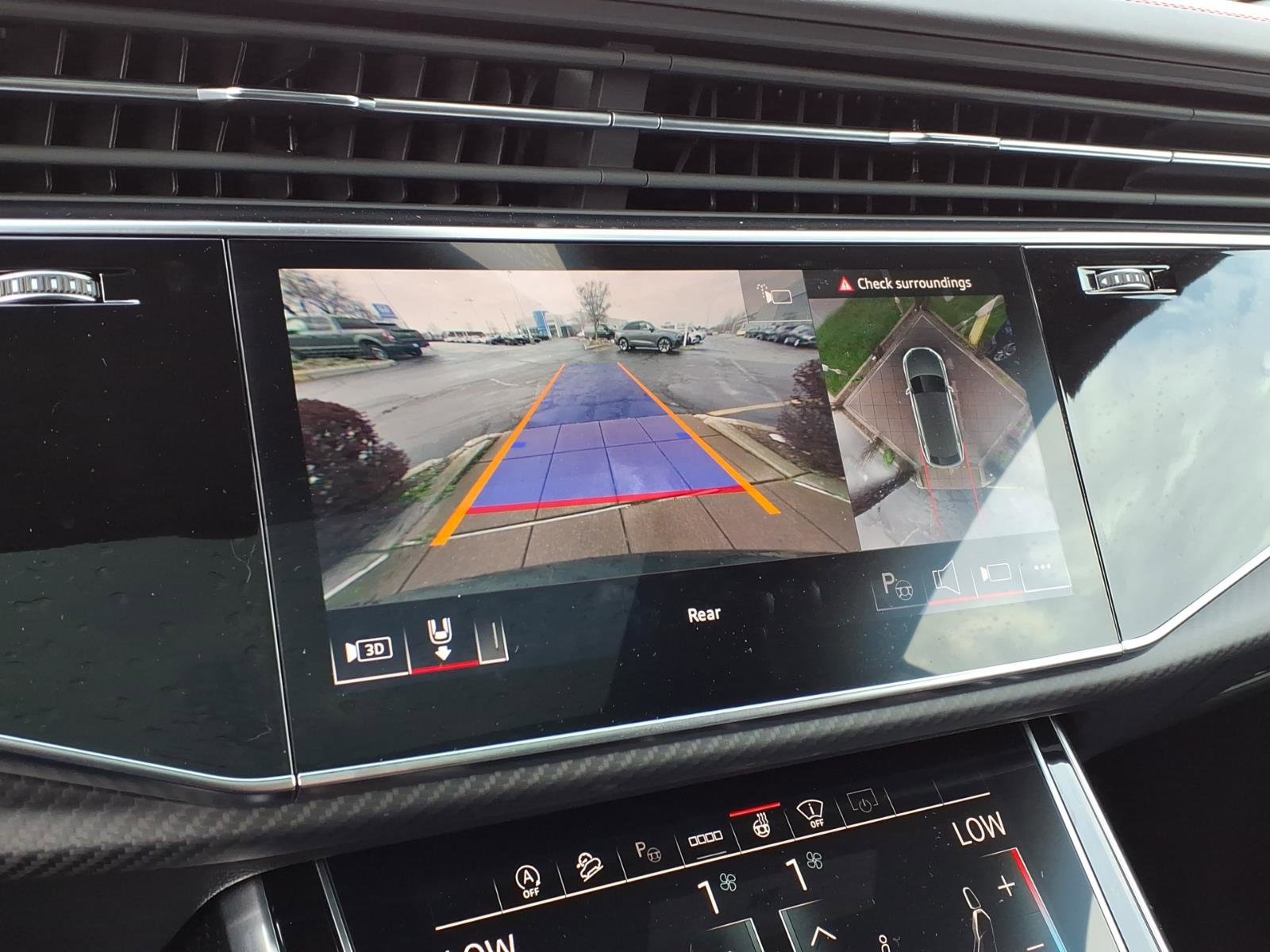 New 2026 Audi SQ8 Prestige image 16