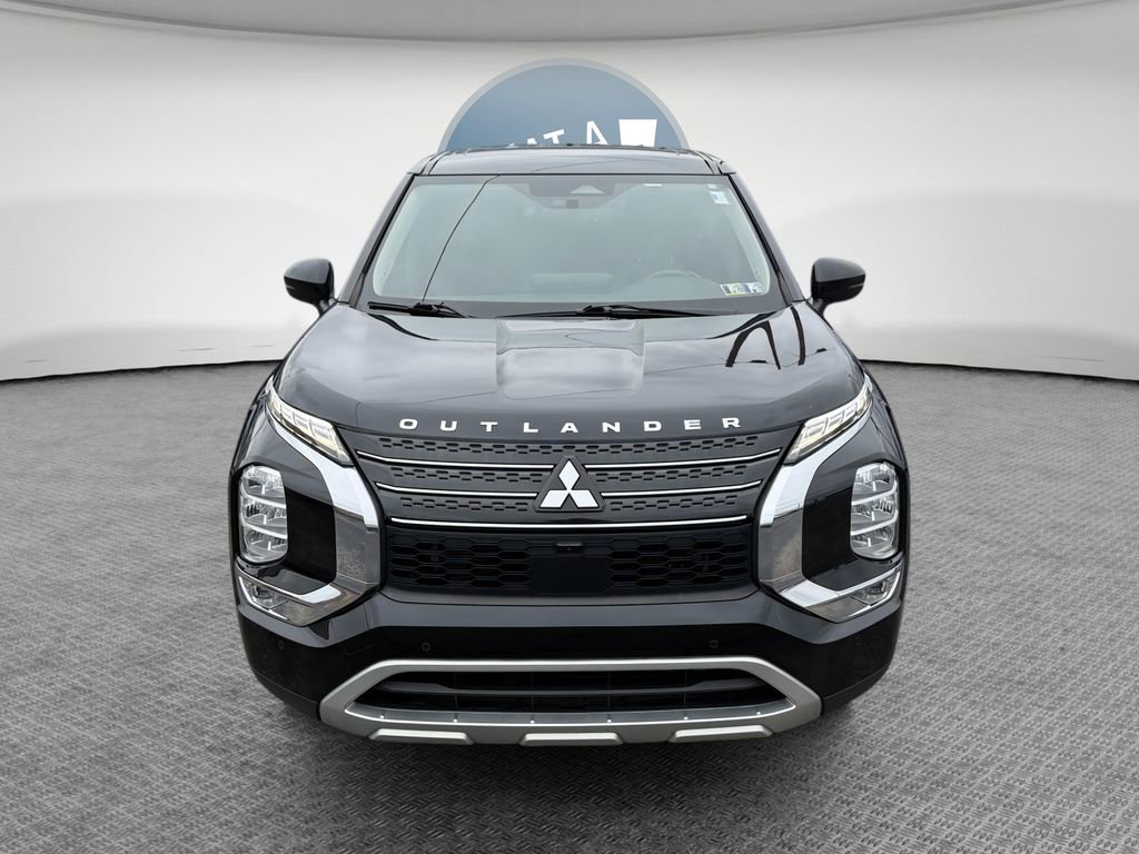 Used 2022 Mitsubishi Outlander SE image 9
