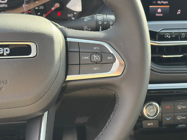 New 2026 Jeep Compass Latitude AWD/4WD image 28