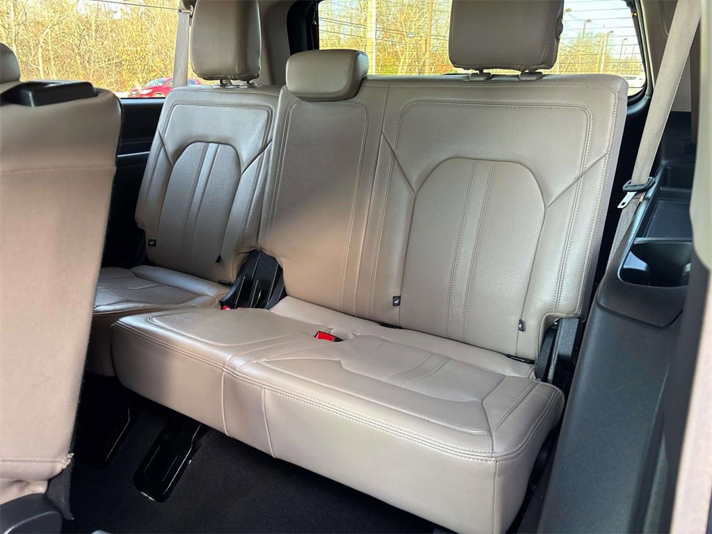 Used 2024 Ford Expedition Max Limited image 13