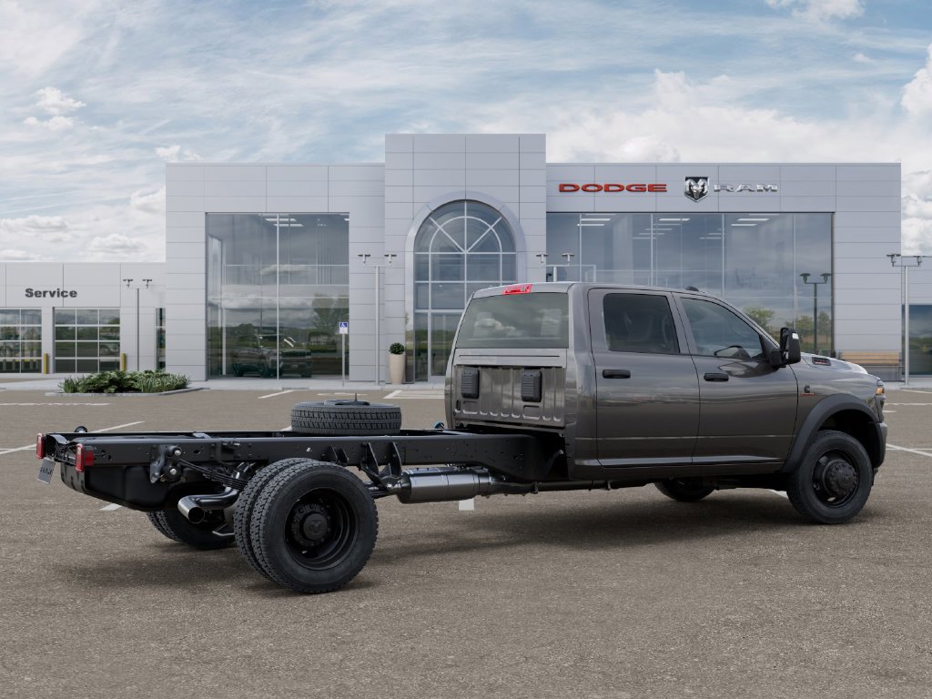 New 2026 RAM 5500 Tradesman AWD/4WD image 4