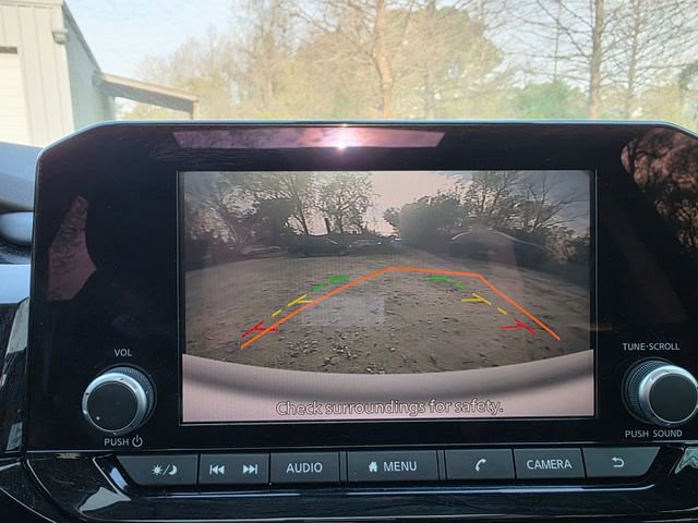 Used 2022 Nissan Pathfinder SV w/ SV Premium Package image 17