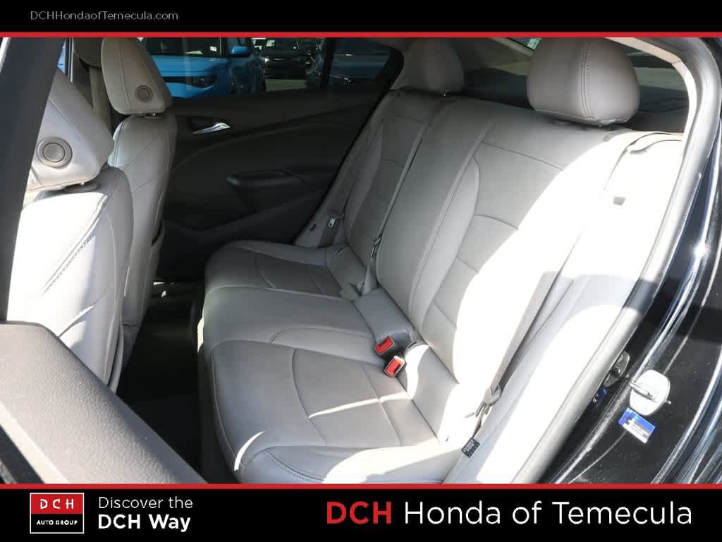 Used 2017 Chevrolet Cruze LS FWD image 19