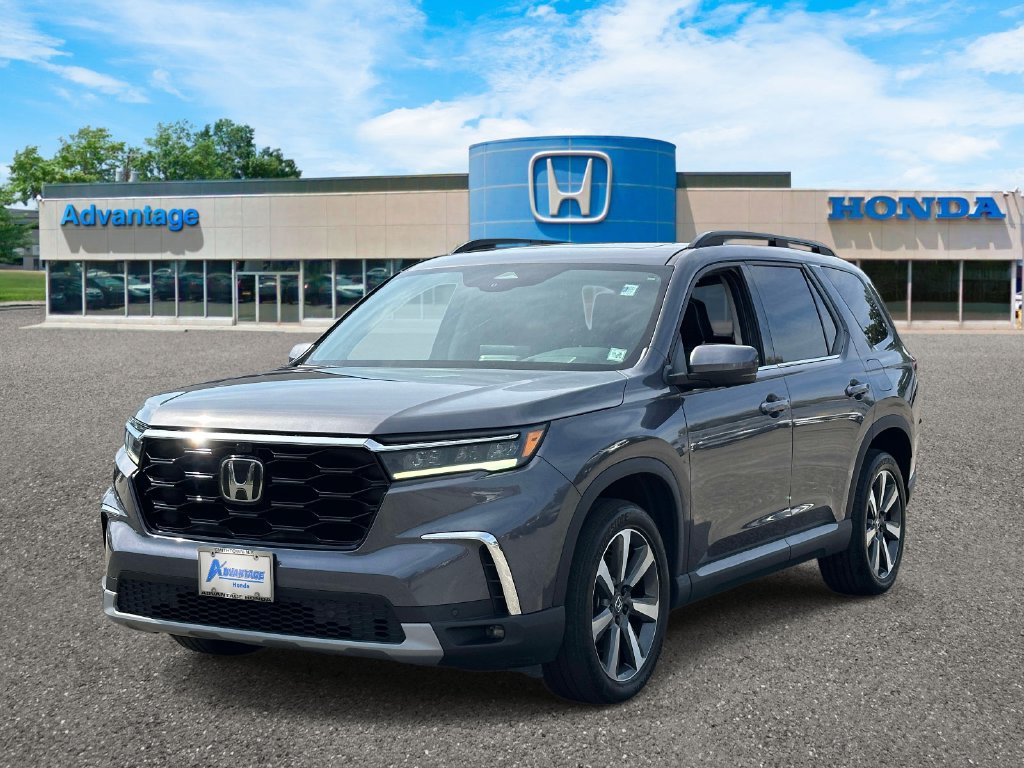 Certified 2023 Honda Pilot Elite image 2