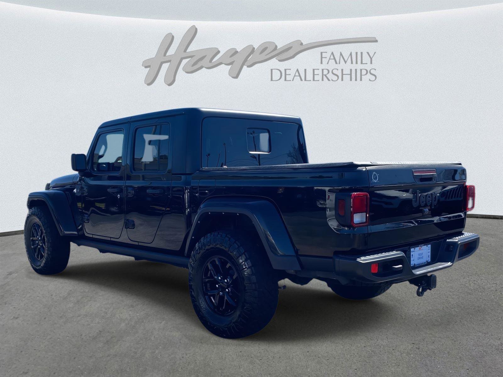 Certified 2022 Jeep Gladiator Sport image 6