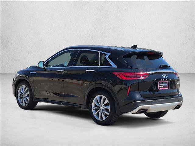 Used 2019 INFINITI QX50 Luxe w/ Navigation Package FWD image 8