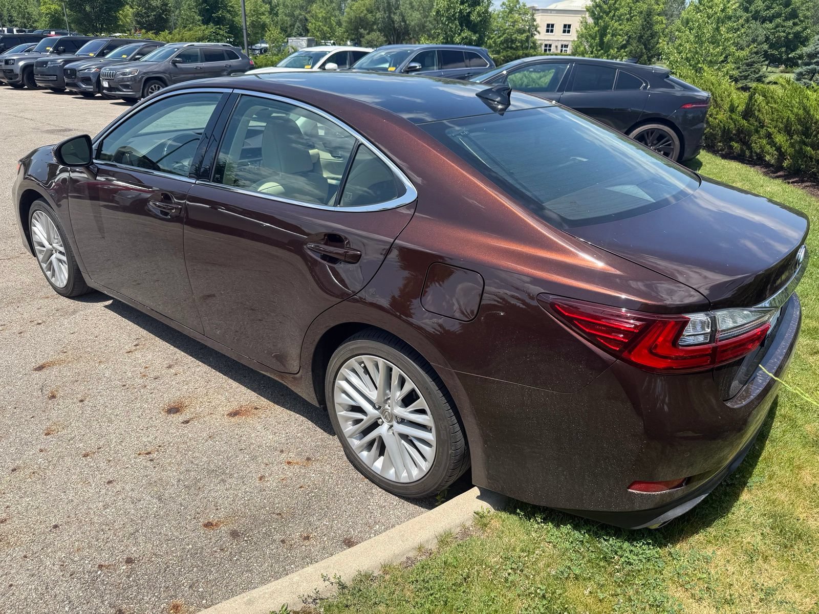 Used 2018 Lexus ES 350 w/ Luxury Package w/Wood Trim FWD image 7