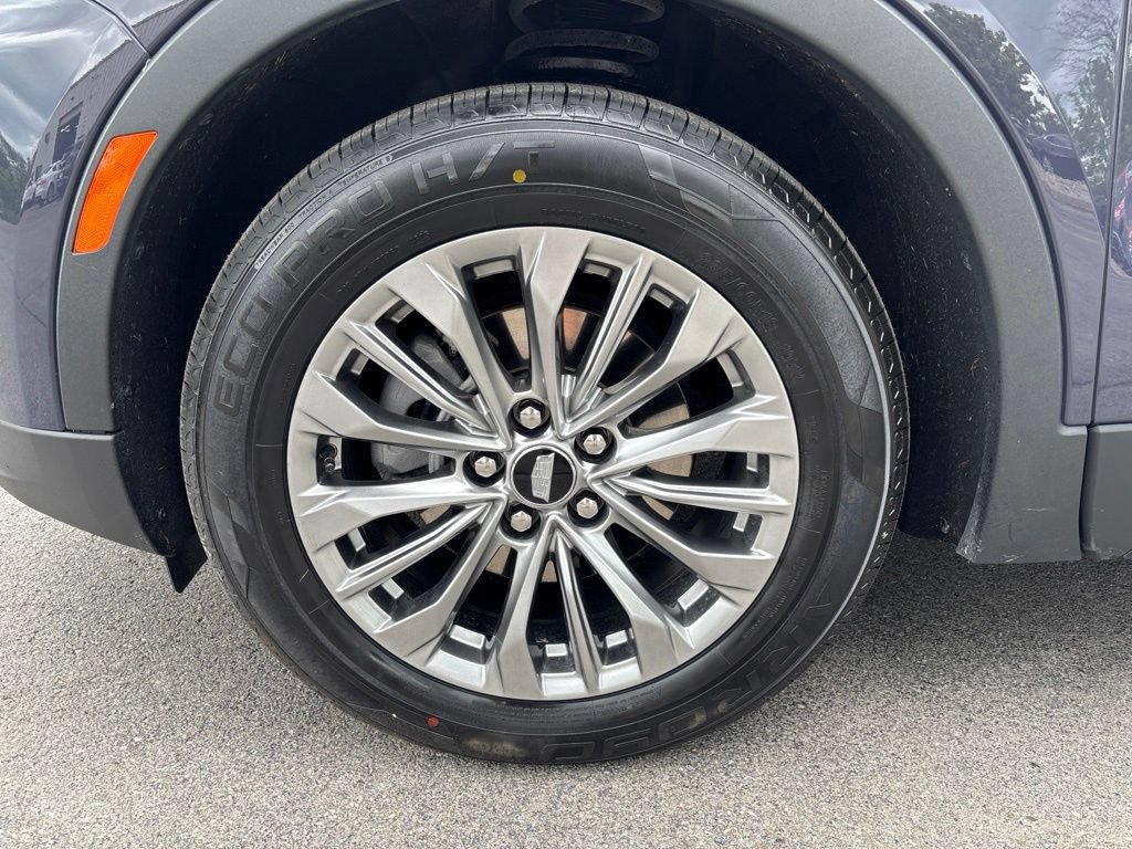Used 2024 Cadillac XT4 Premium Luxury AWD/4WD image 10