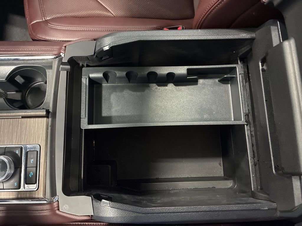 Used 2024 Ford Expedition Limited image 35