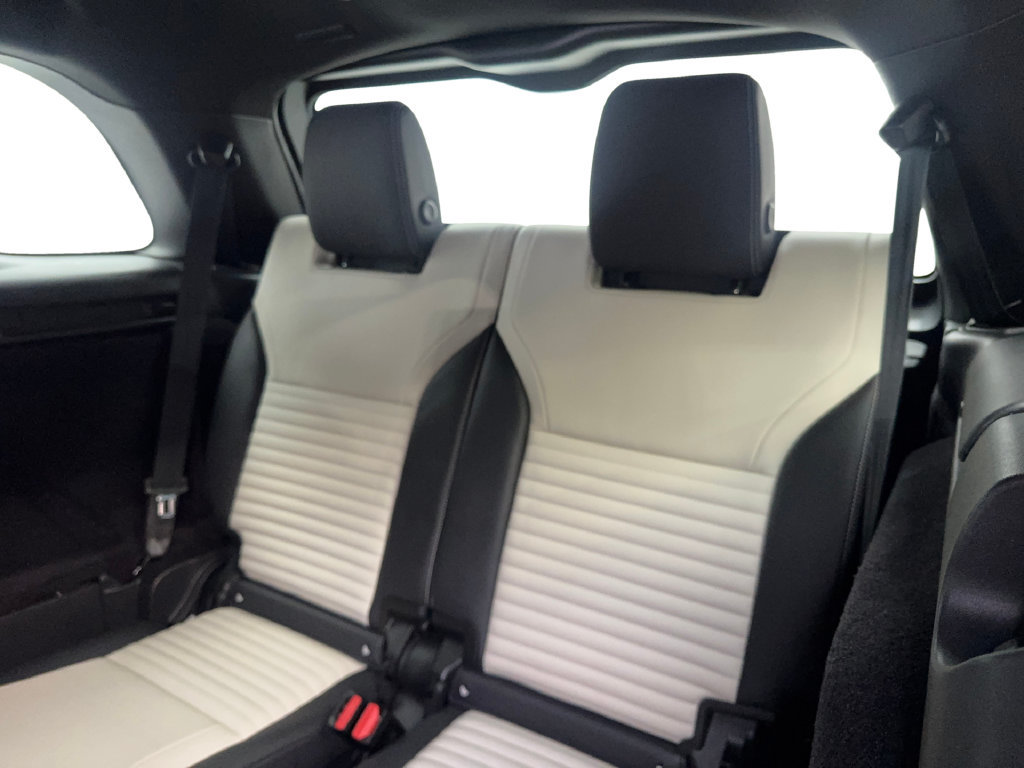 Used 2023 Land Rover Discovery S R-Dynamic AWD/4WD image 42