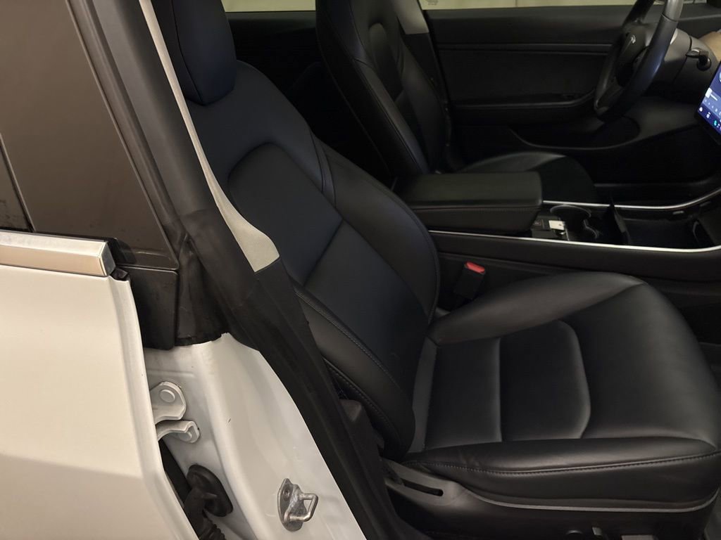 Used 2020 Tesla Model 3 image 18