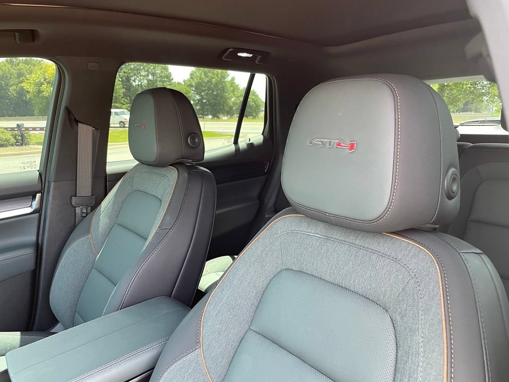 Used 2026 GMC Terrain AT4 w/ Technology Package II AWD/4WD image 23
