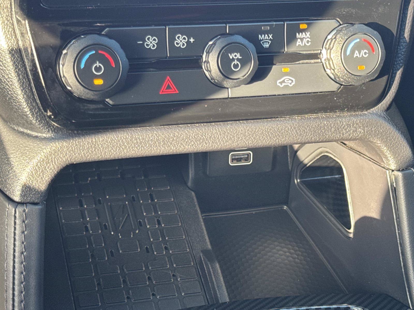 Used 2025 Ford Ranger Raptor AWD/4WD image 24