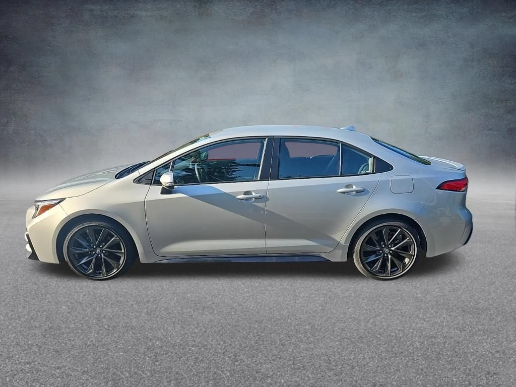 Used 2025 Toyota Corolla SE FWD image 5