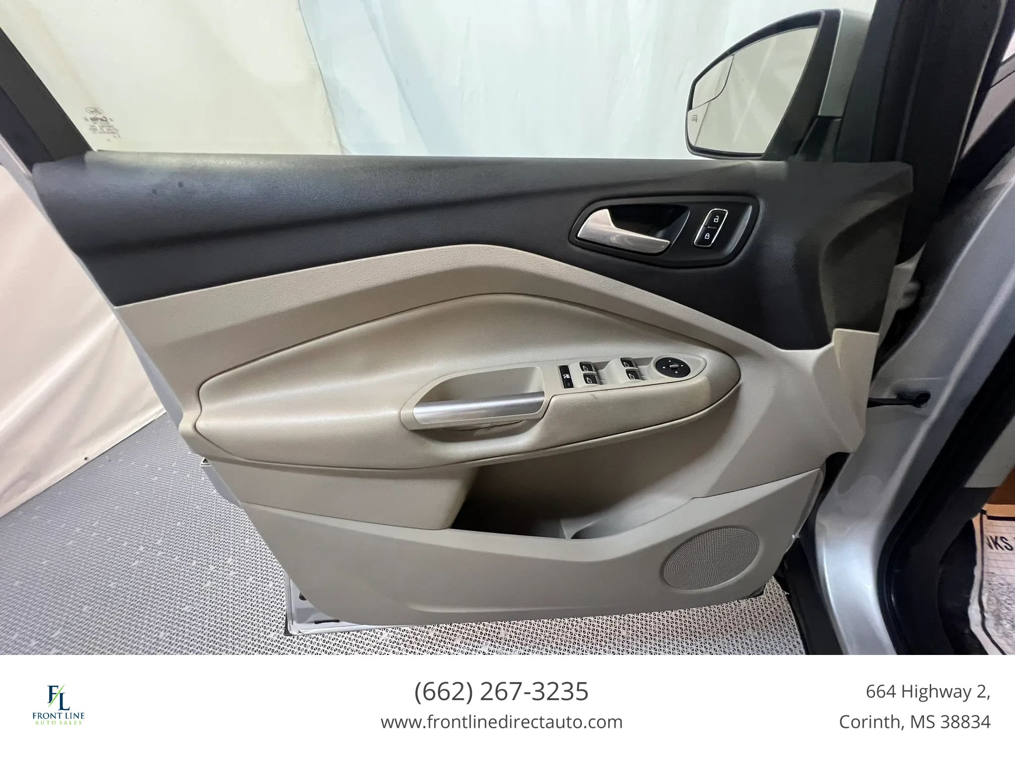 Used 2015 Ford Escape SE w/ Equipment Group 201A FWD image 9