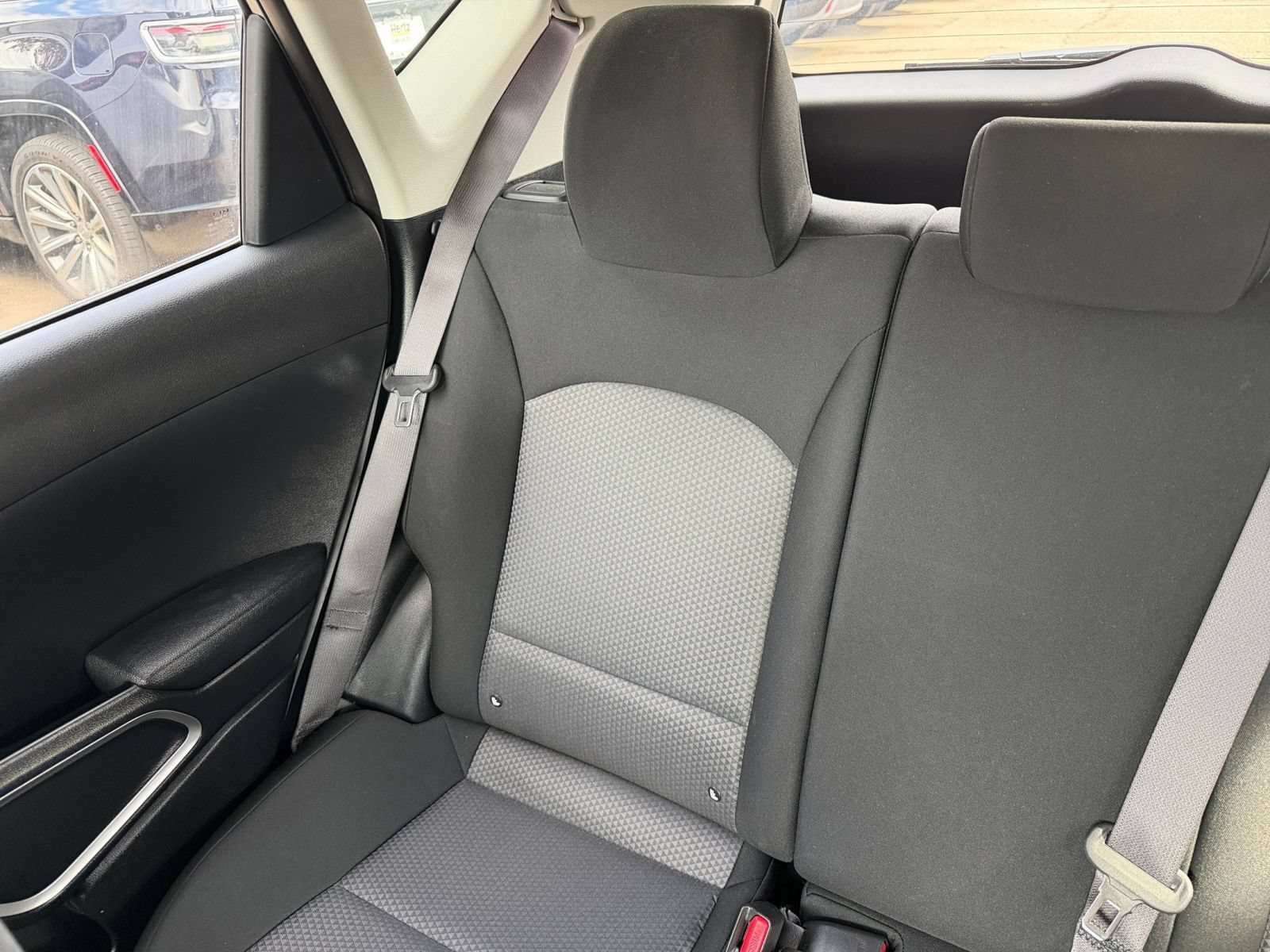 Used 2025 Kia Soul LX w/ LX Technology Package FWD image 36