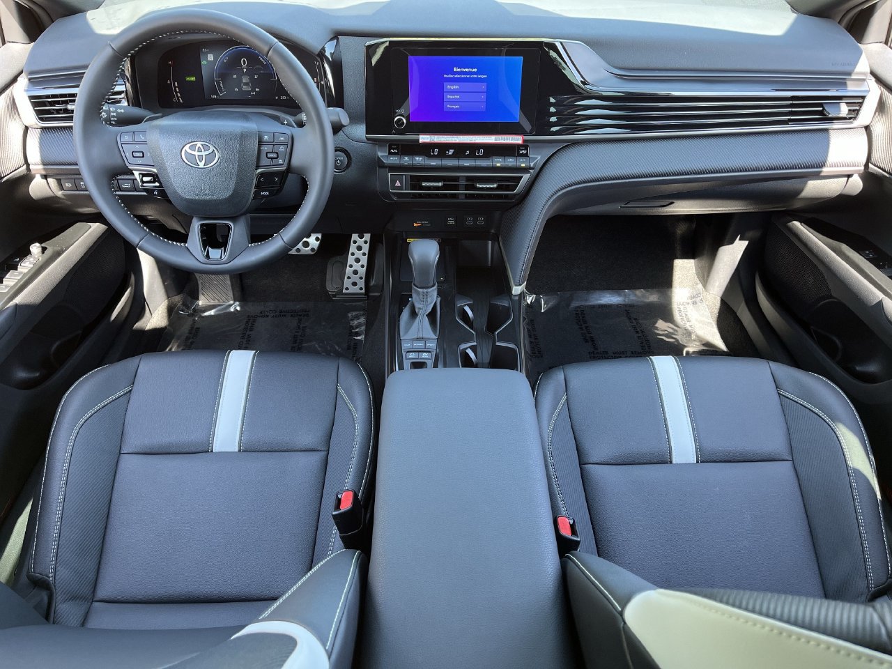 Used 2026 Toyota Camry SE w/ Convenience Package FWD image 9