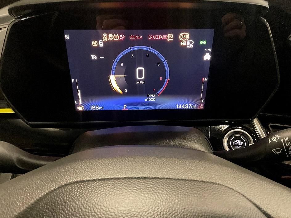 Used 2024 Chevrolet Trax ACTIV w/ Sunroof Package image 6