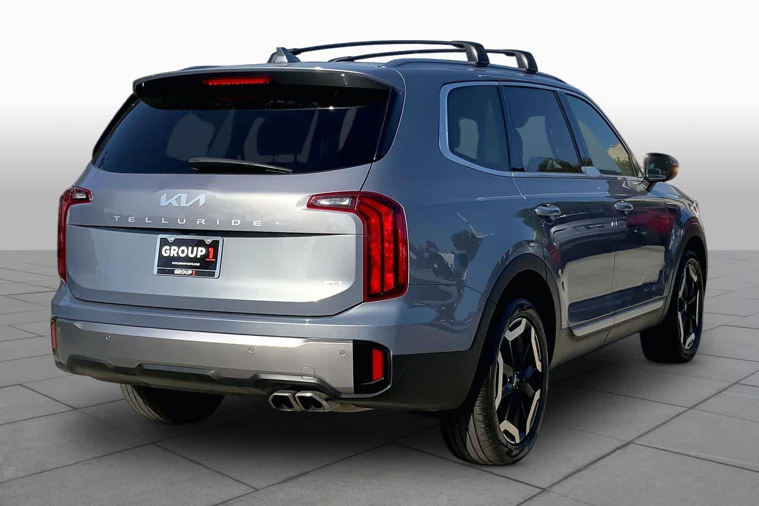 Used 2025 Kia Telluride S AWD/4WD image 13