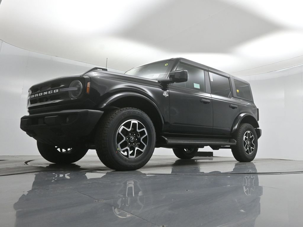 New 2026 Ford Bronco Outer Banks AWD/4WD image 42