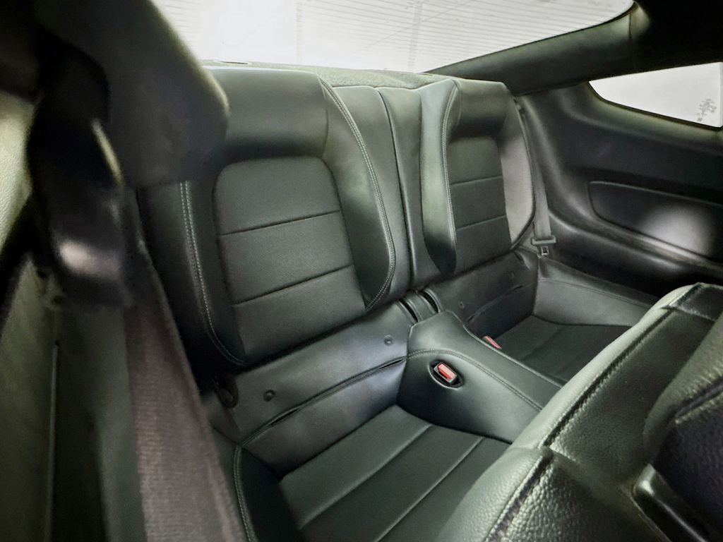 Used 2021 Ford Mustang GT Premium RWD image 31