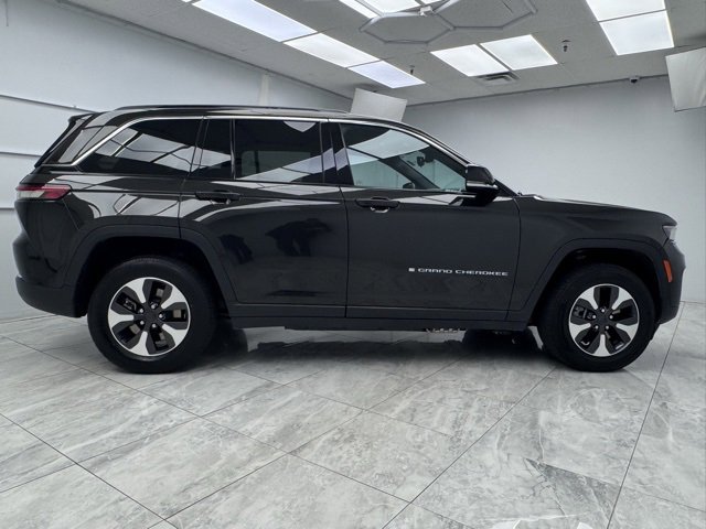 Used 2024 Jeep Grand Cherokee Limited 4xe image 8