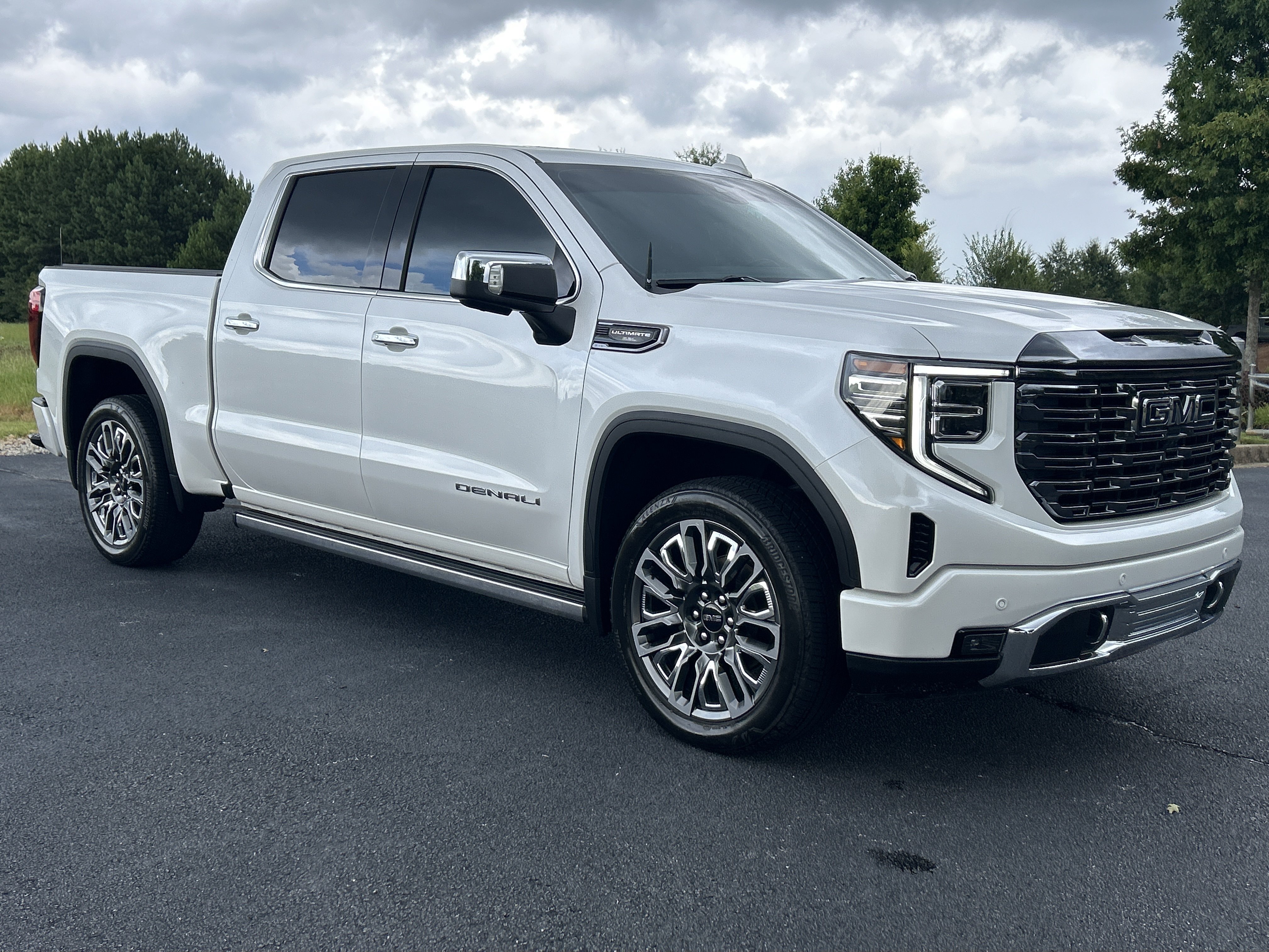 Used 2024 GMC Sierra 1500 Denali Ultimate AWD/4WD image 2
