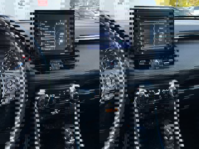 Used 2021 Toyota RAV4 XLE Premium w/ Carpet Mat Package (TMS) image 20