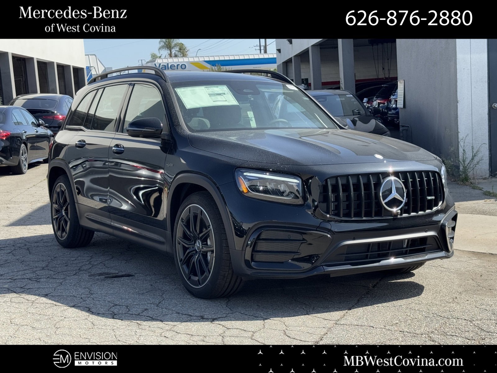 New 2025 Mercedes-Benz GLB 35 AMG 4MATIC image 1