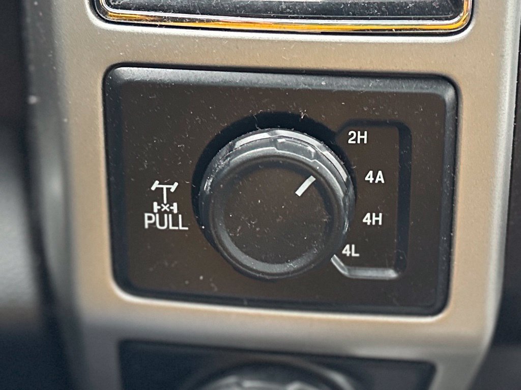 Used 2018 Ford F150 Lariat w/ Equipment Group 502A Luxury AWD/4WD image 19