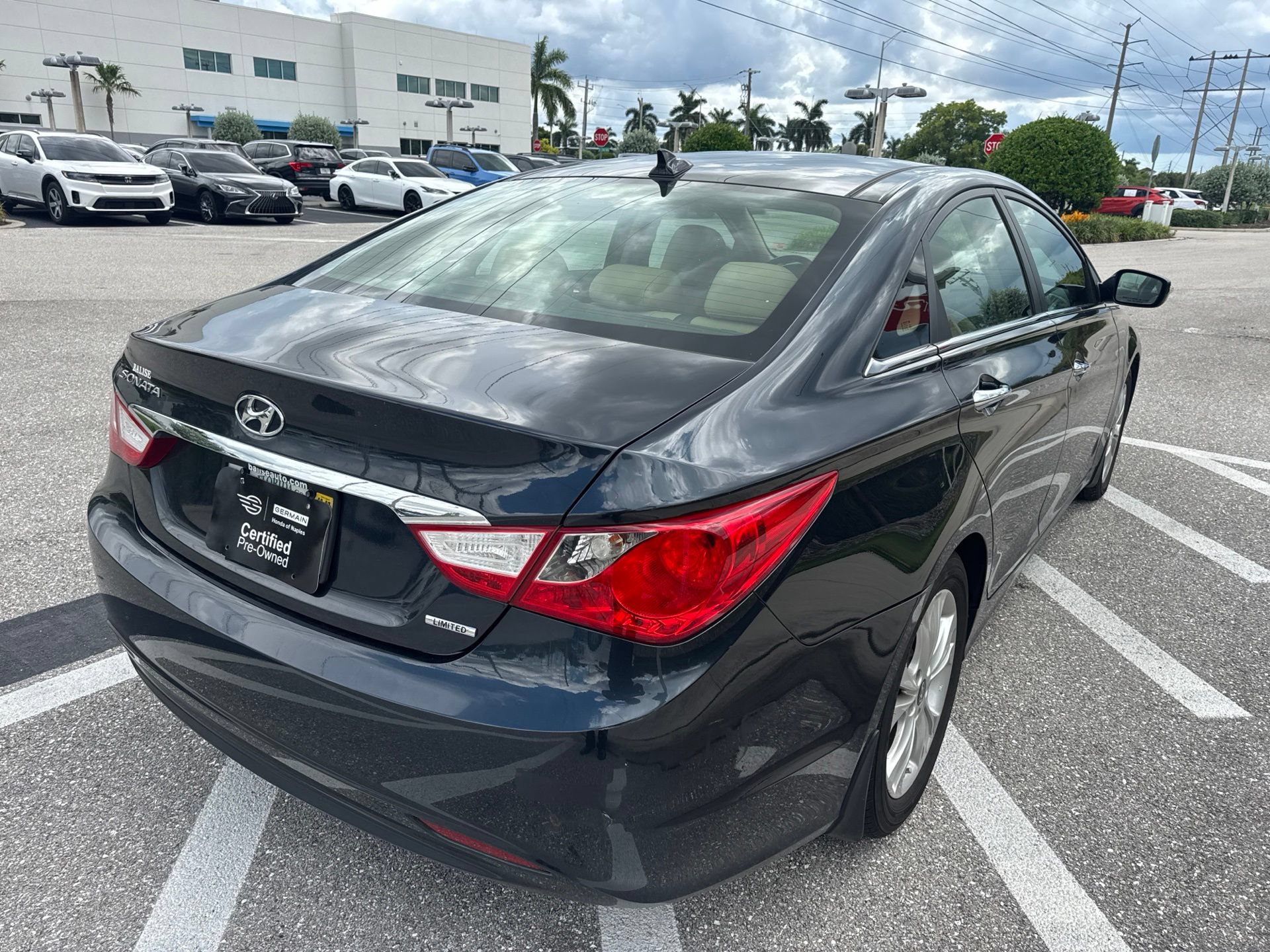Used 2013 Hyundai Sonata Limited w/ Premium Pkg FWD image 14