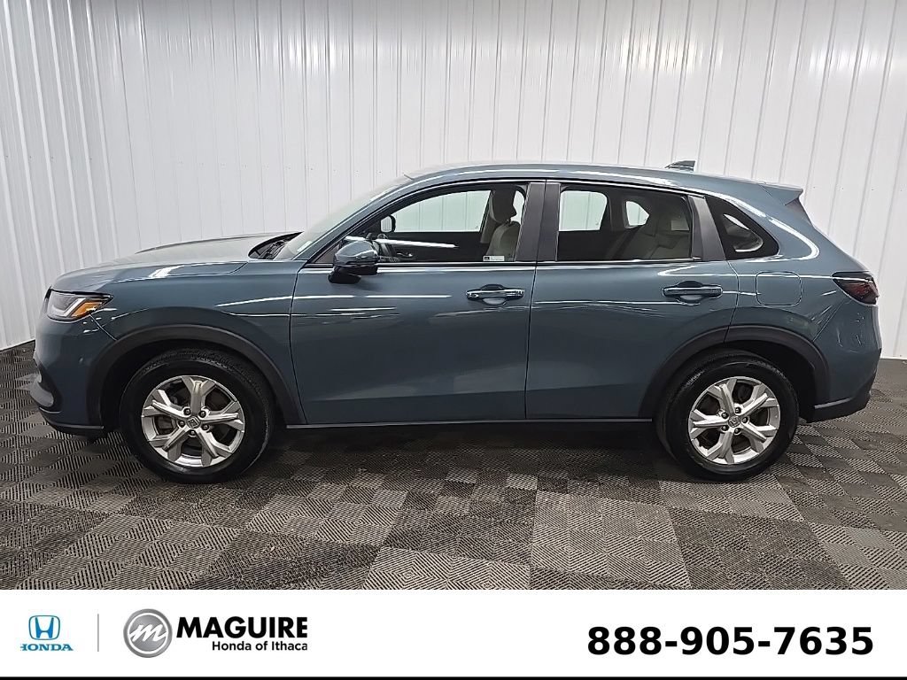 Used 2023 Honda HR-V LX image 5