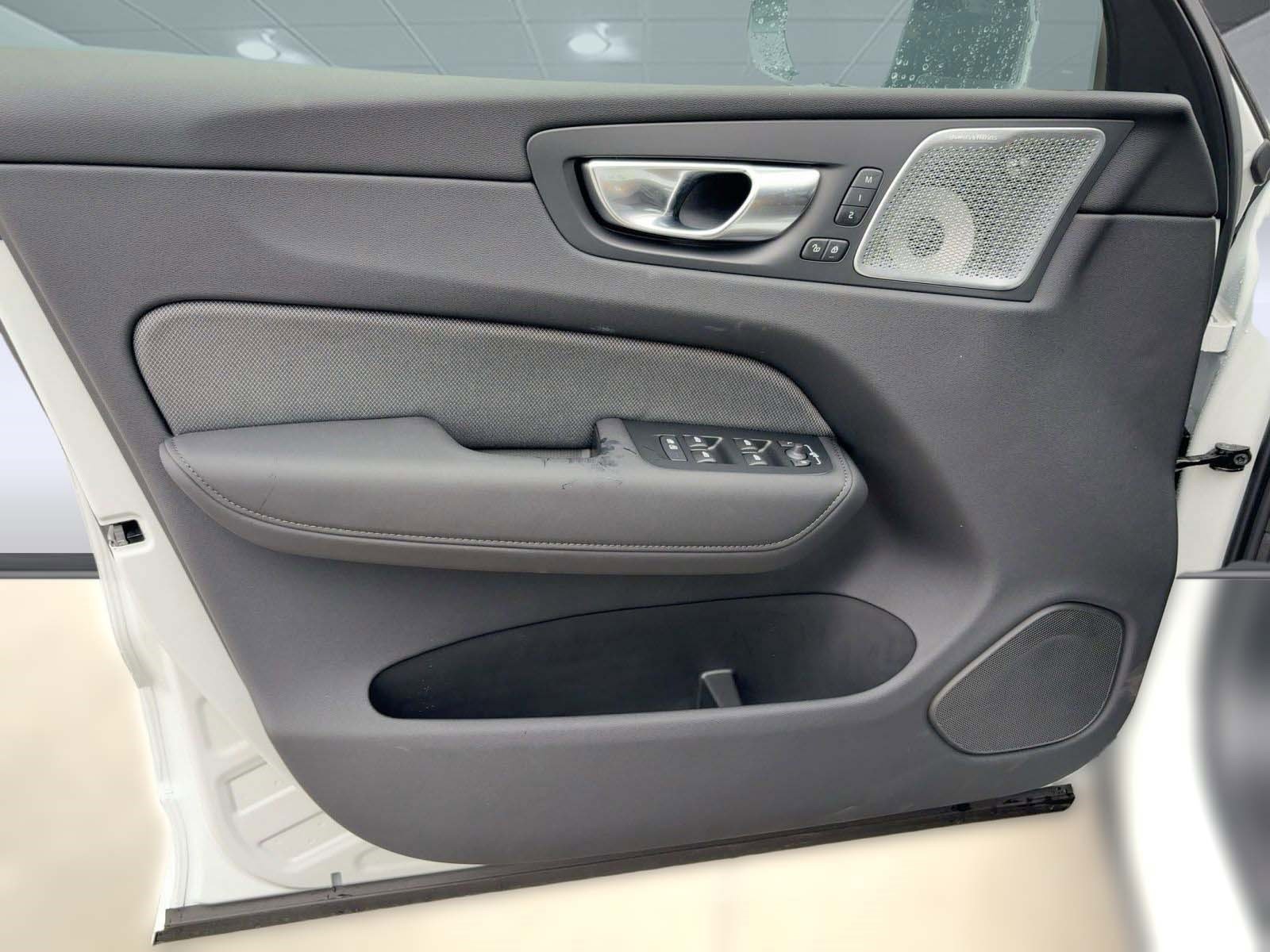 New 2026 Volvo XC60 T8 Polestar w/ Protection Package image 22