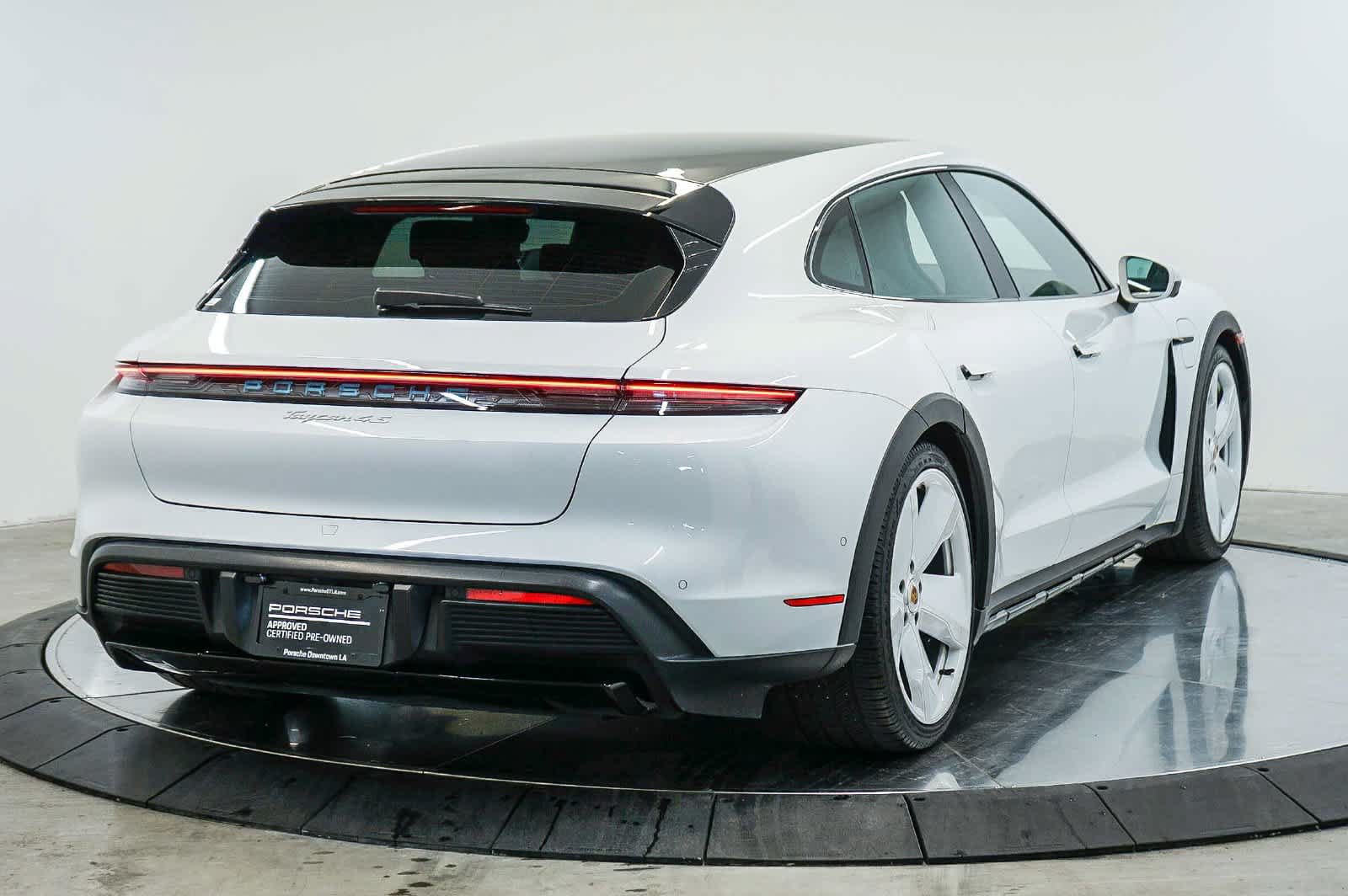 Certified 2023 Porsche Taycan 4S AWD/4WD image 9