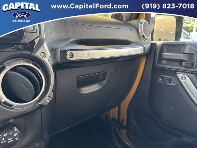 Used 2014 Jeep Wrangler Unlimited Sahara w/ Max Tow Package image 28