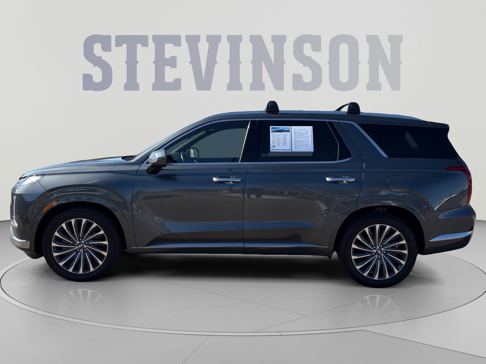 Used 2024 Hyundai Palisade Calligraphy AWD/4WD image 2