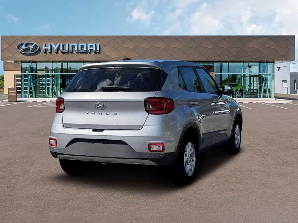 New 2026 Hyundai Venue SE FWD image 17